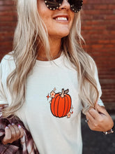 Load image into Gallery viewer, Fall Feels Tee
