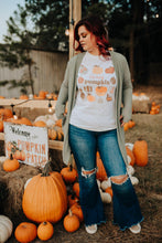 Load image into Gallery viewer, Janis Distressed Flare Jeans
