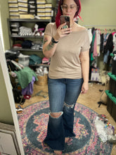Load image into Gallery viewer, Janis Distressed Flare Jeans
