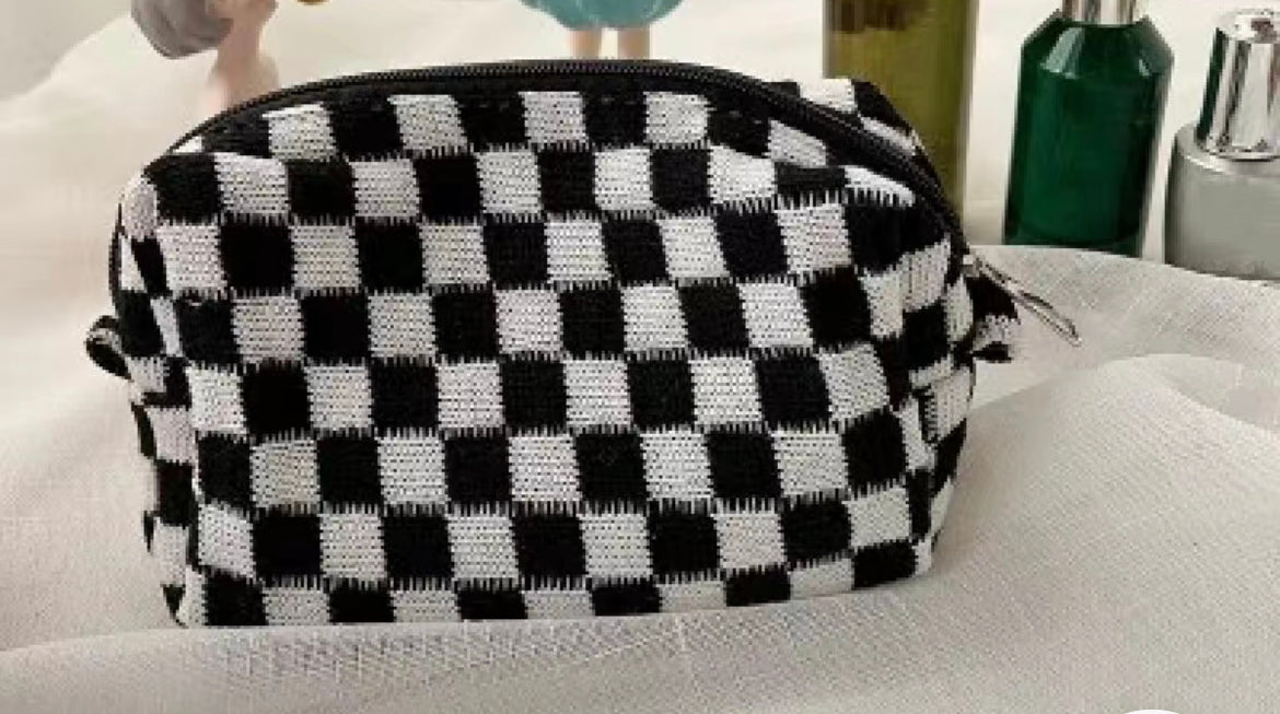 Checkerboard Makeup Bag – Luxe + Lavender Boutique, LLC