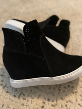Load image into Gallery viewer, Black Suede Sneaker Wedges
